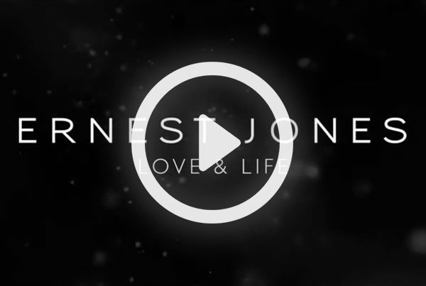 Ernest Jones Welcome Digital Screen